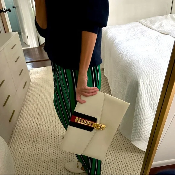 Gucci cream leather oversized clutch never used - Picture 3 of 13